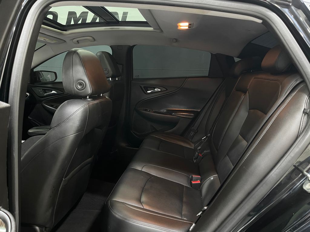 2018 Chevrolet Malibu Image 31