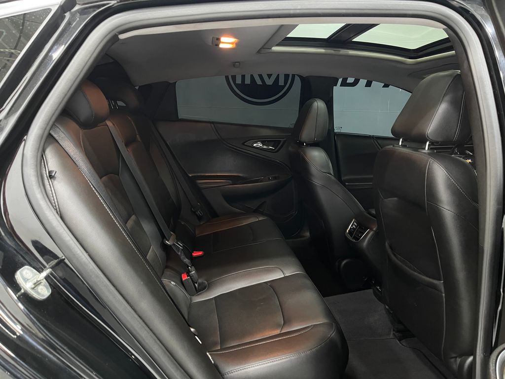 2018 Chevrolet Malibu Image 32