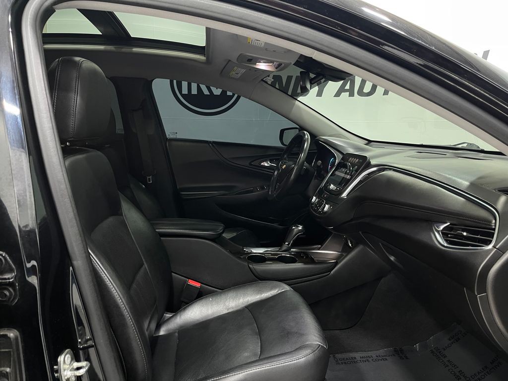 2018 Chevrolet Malibu Image 33