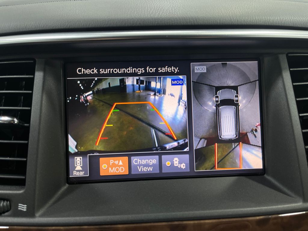 2019 Nissan Armada Image 11