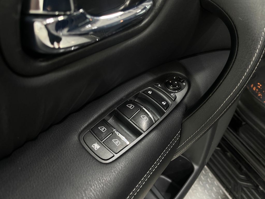 2019 Nissan Armada Image 16