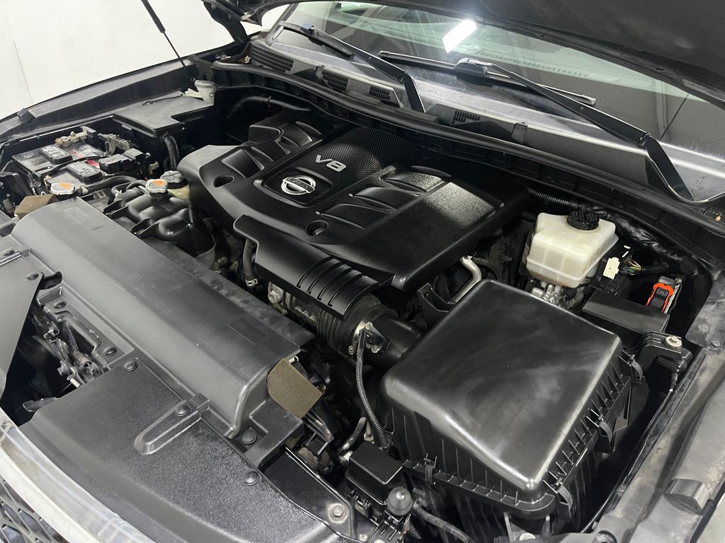 2019 Nissan Armada Image 27