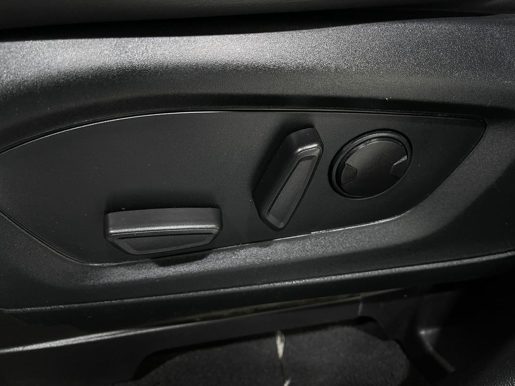 2022 Ford Explorer Image 18
