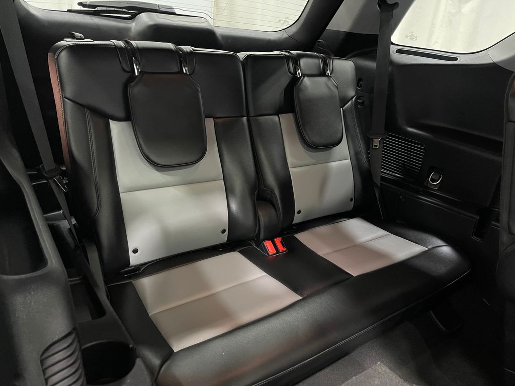 2022 Ford Explorer Image 33