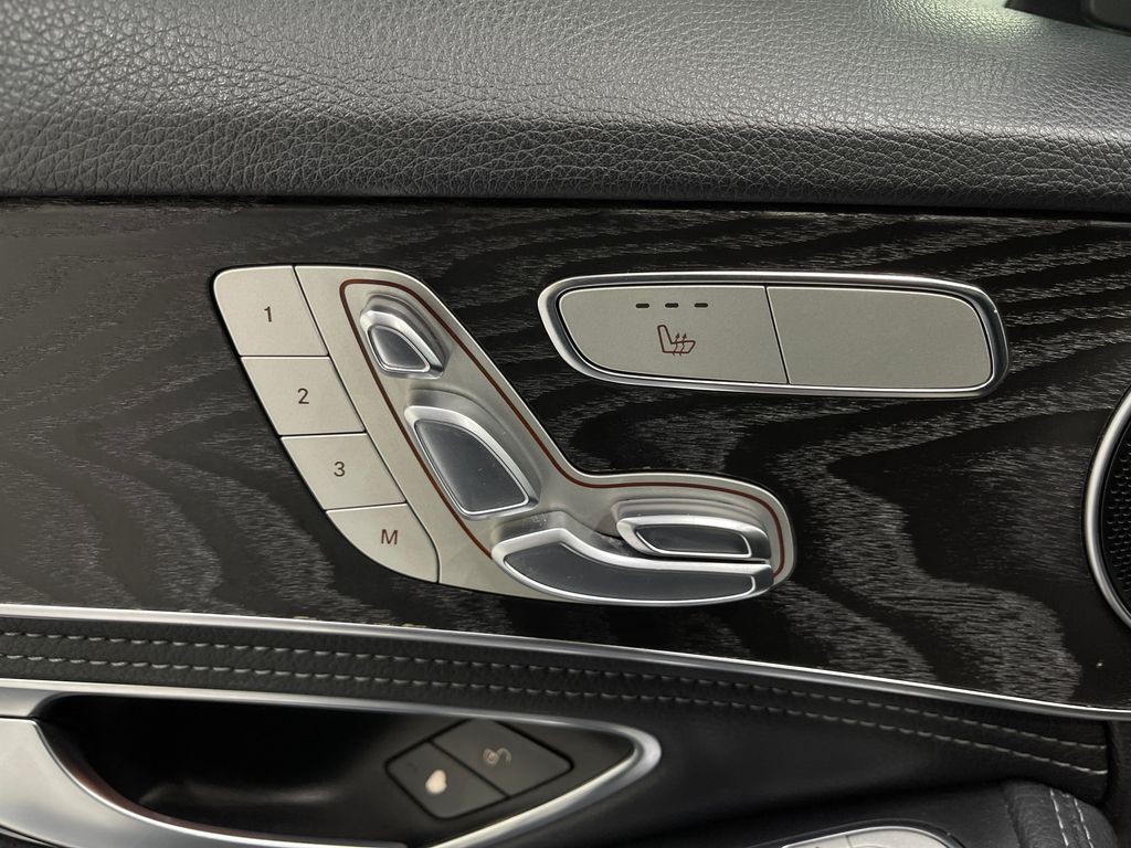 2015 Mercedes-Benz C-Class Image 14