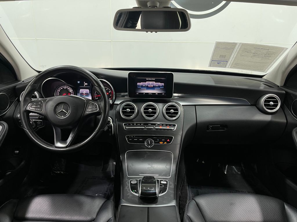 2015 Mercedes-Benz C-Class Image 16