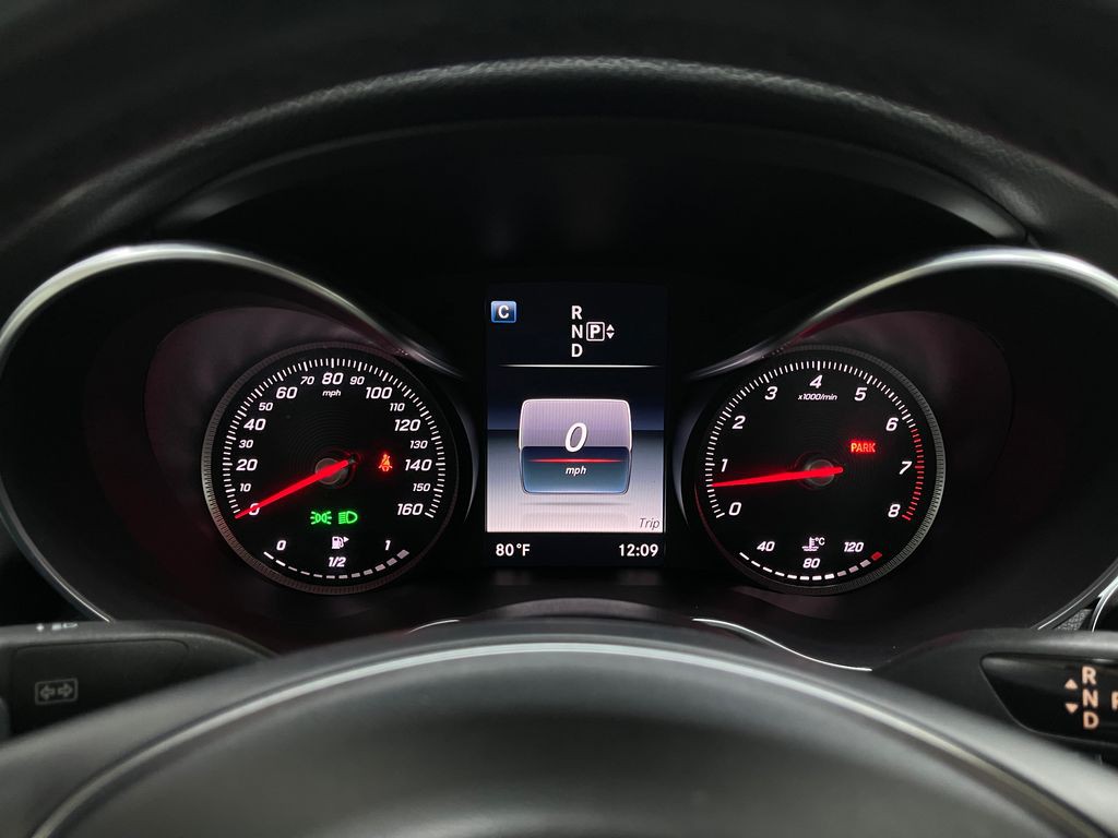 2015 Mercedes-Benz C-Class Image 20
