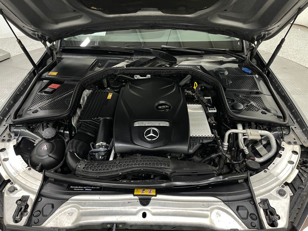 2015 Mercedes-Benz C-Class Image 25