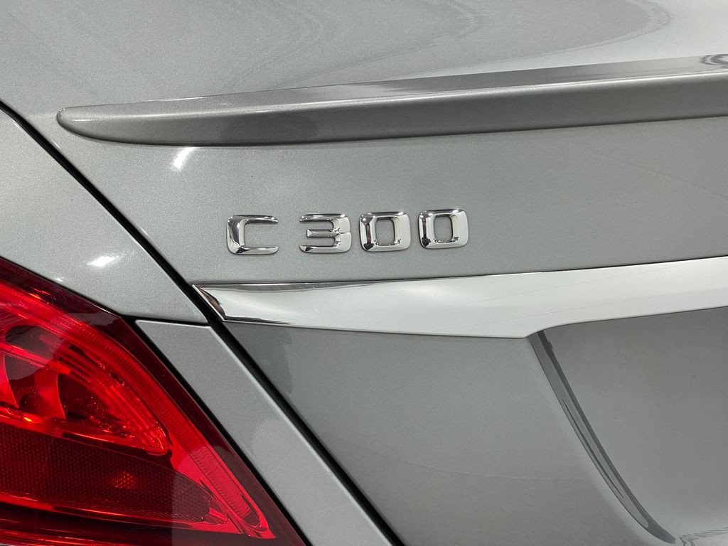 2015 Mercedes-Benz C-Class Image 35