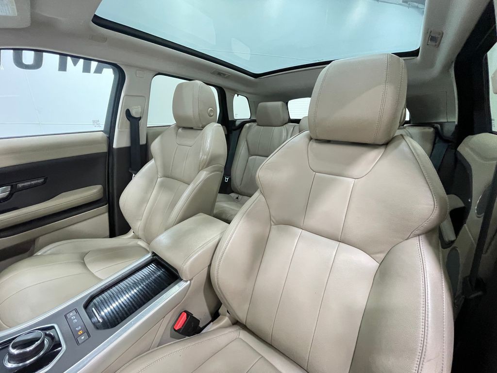 2017 Land Rover Range Rover Evoque Image 12