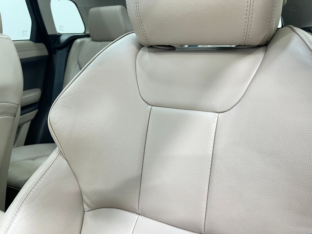 2017 Land Rover Range Rover Evoque Image 16