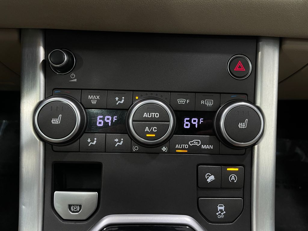 2017 Land Rover Range Rover Evoque Image 23