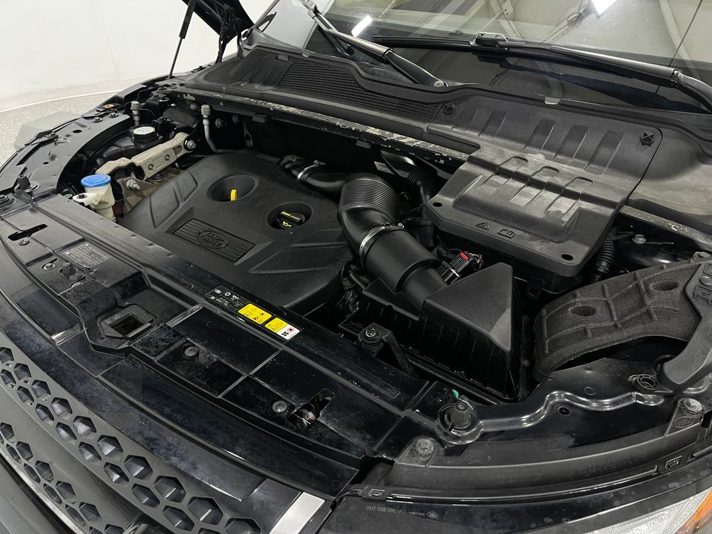2017 Land Rover Range Rover Evoque Image 25