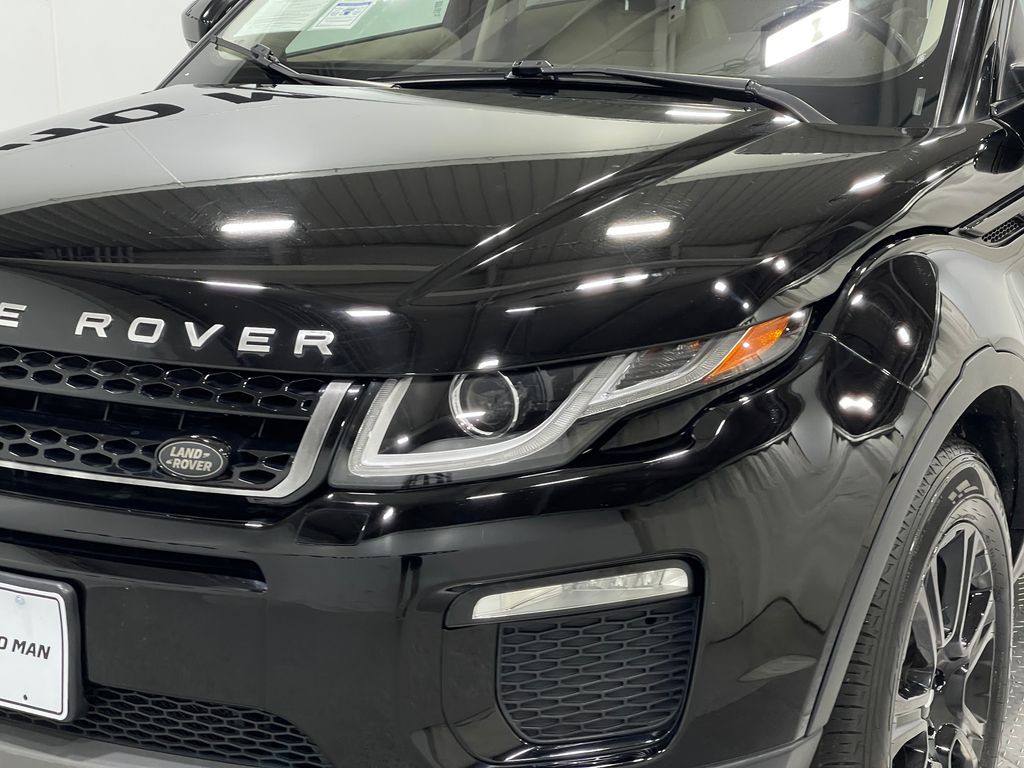 2017 Land Rover Range Rover Evoque Image 31