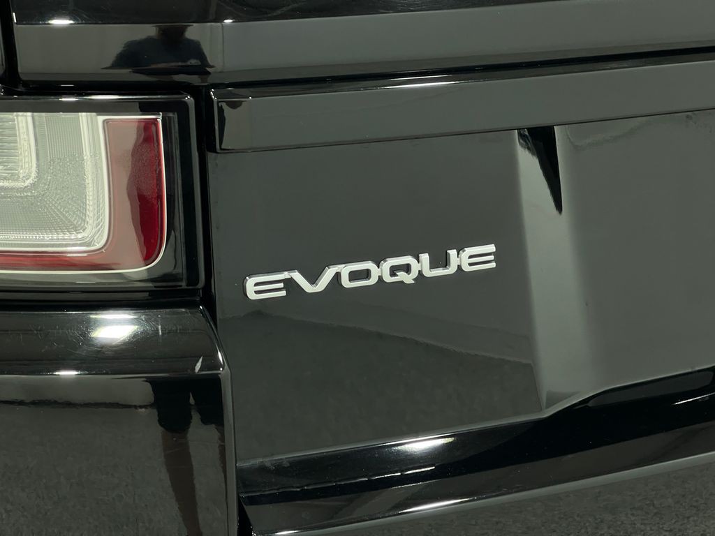 2017 Land Rover Range Rover Evoque Image 37