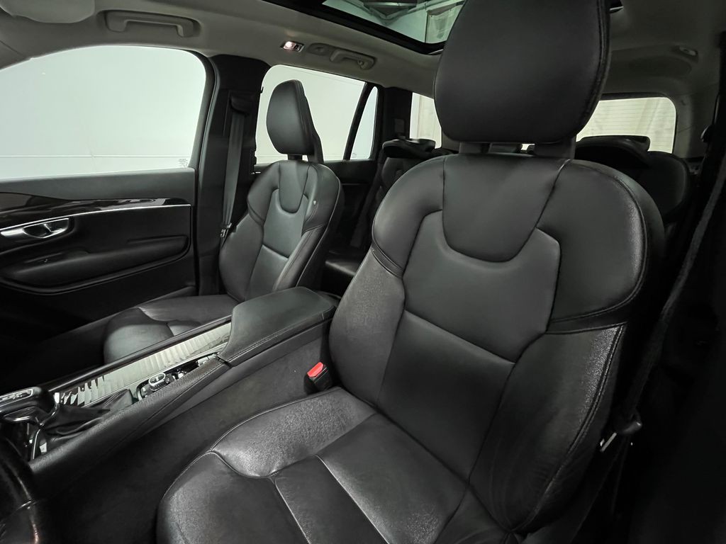 2017 Volvo XC90 Image 15