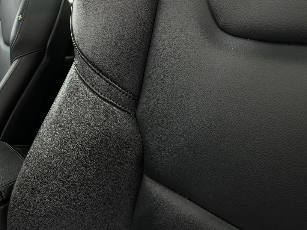 2017 Volvo XC90 Image 19