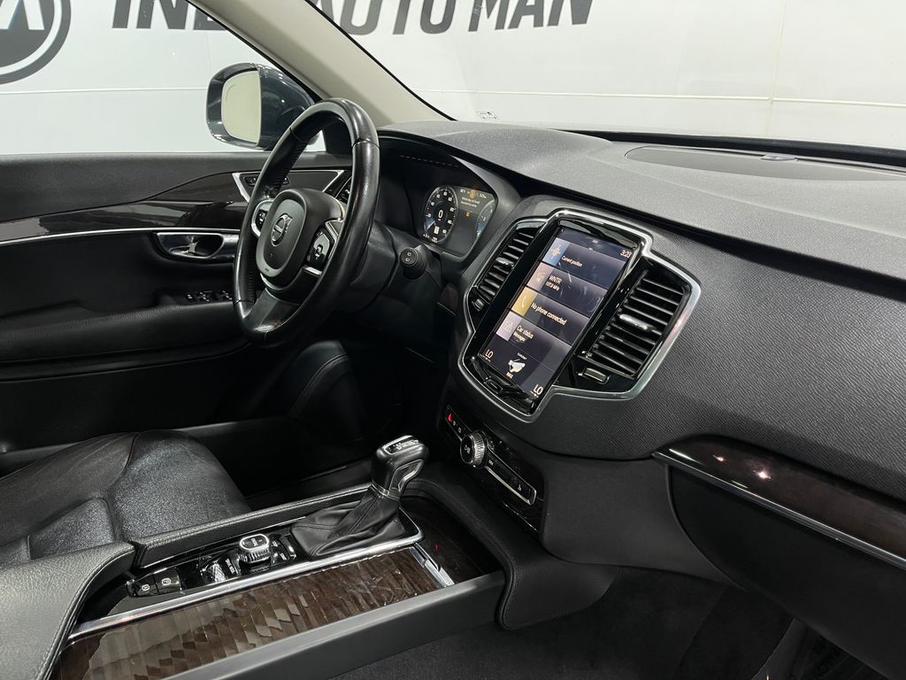 2017 Volvo XC90 Image 21