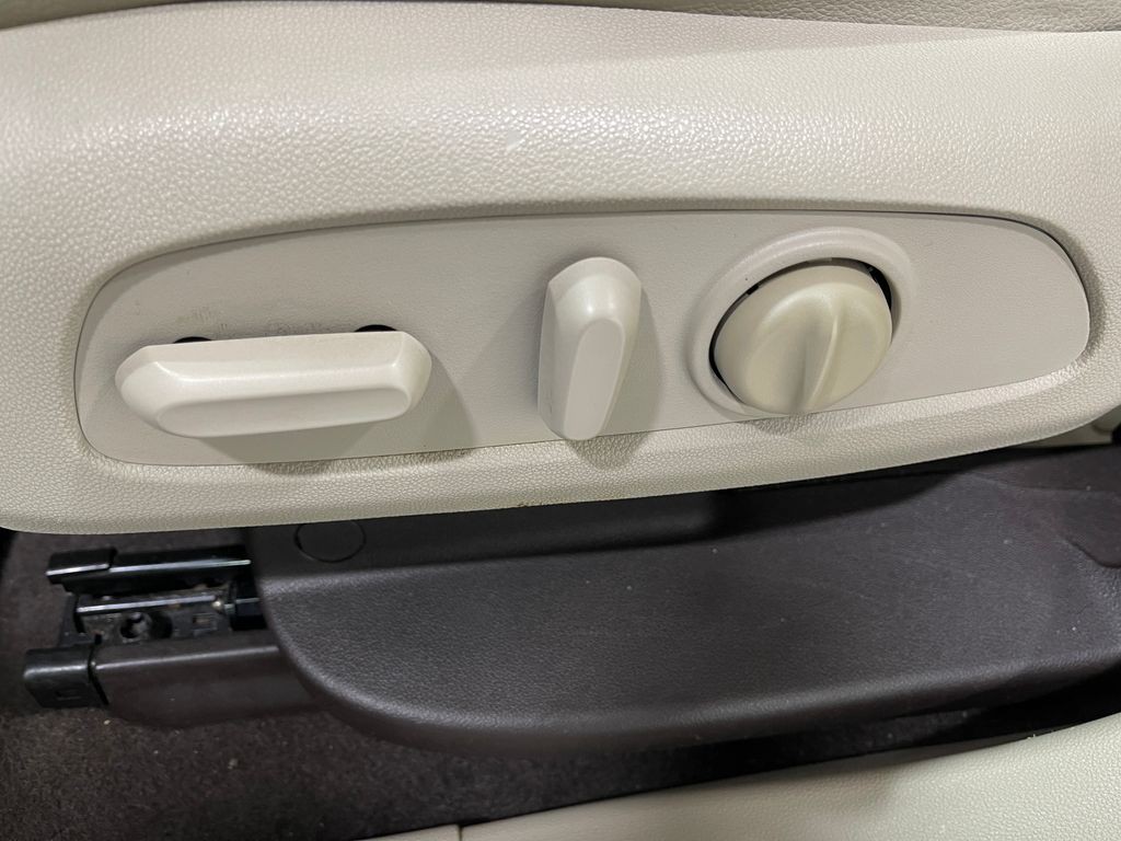 2018 GMC Acadia Image 18