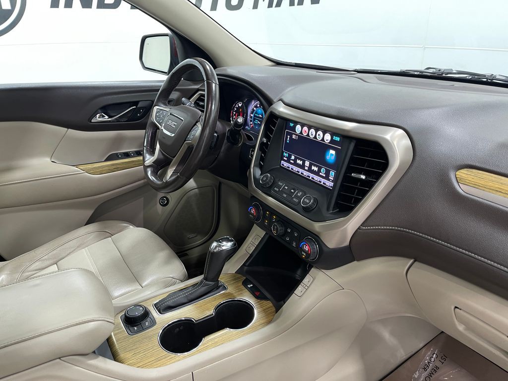 2018 GMC Acadia Image 21