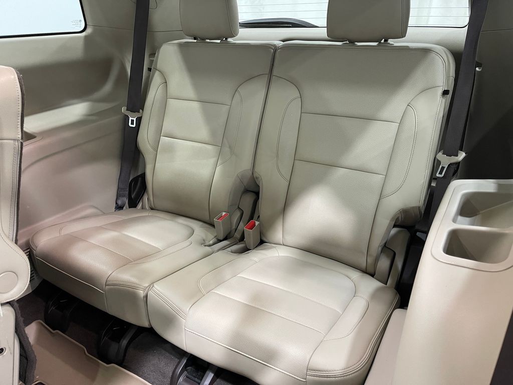 2018 GMC Acadia Image 32