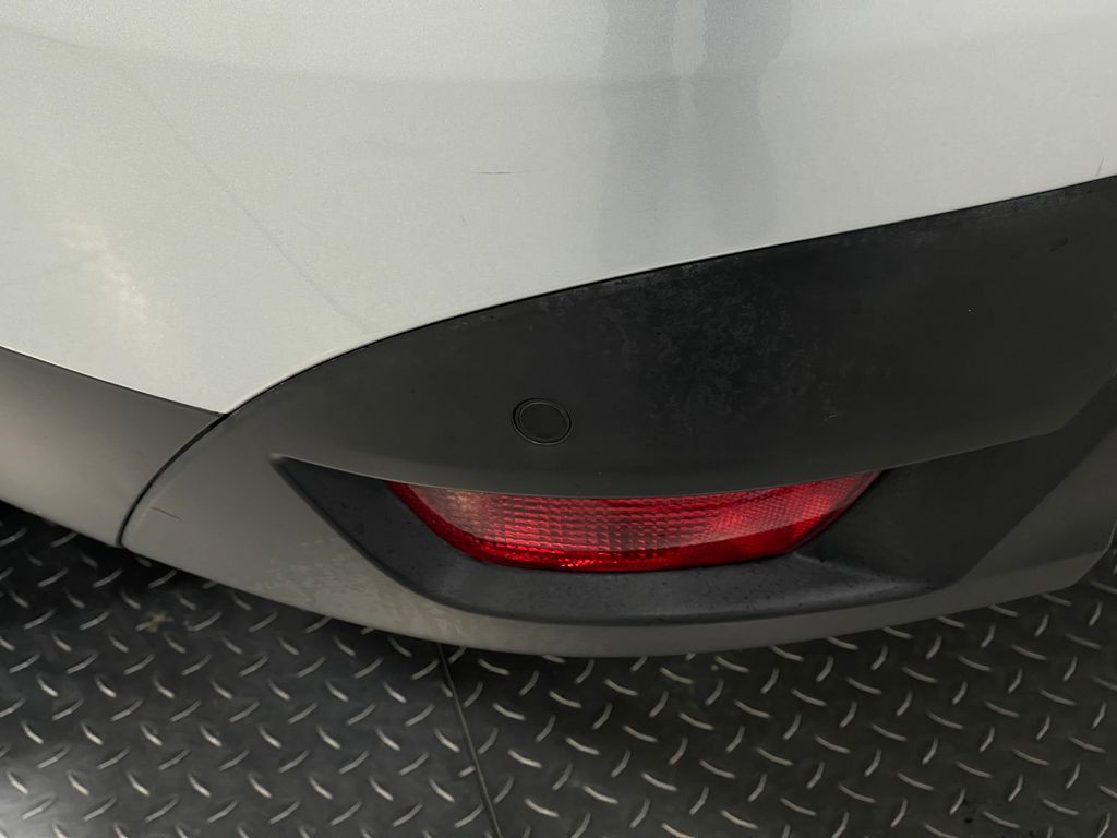 2018 Jaguar F-PACE Image 13