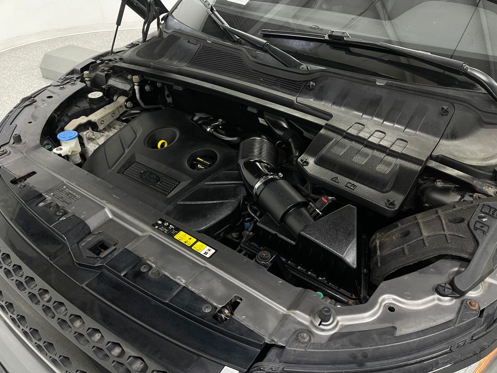 2016 Land Rover Range Rover Evoque Image 27