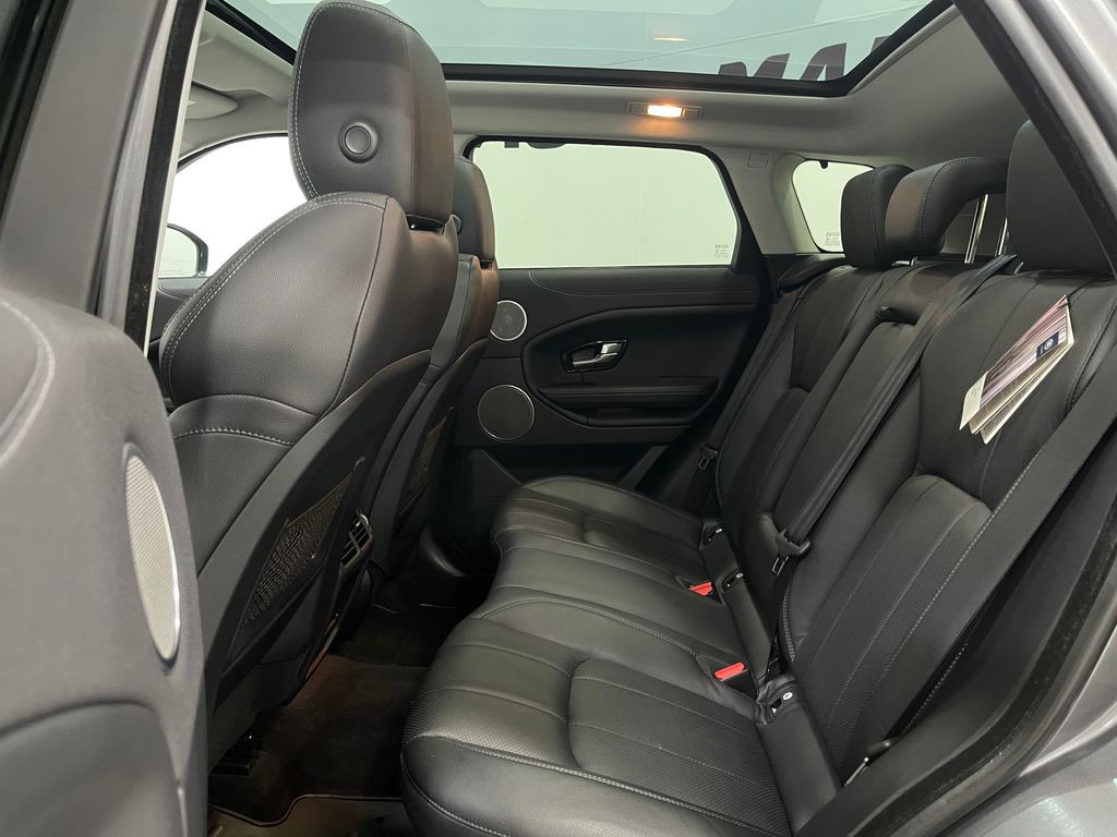 2016 Land Rover Range Rover Evoque Image 30