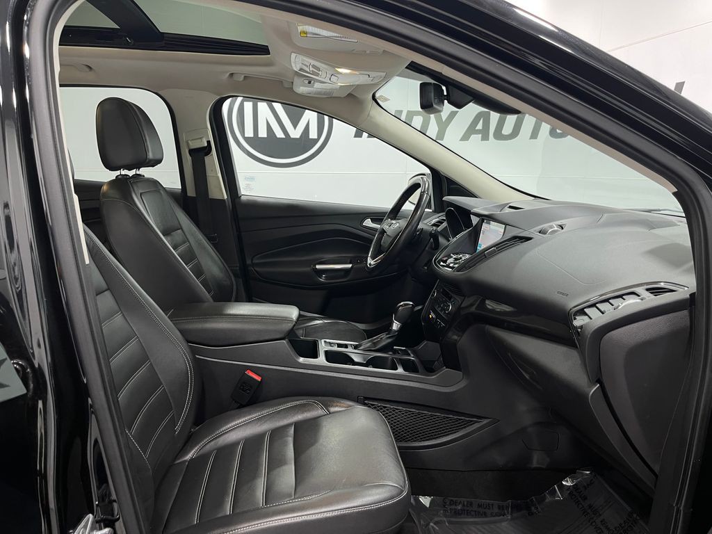 2017 Ford Escape Image 32