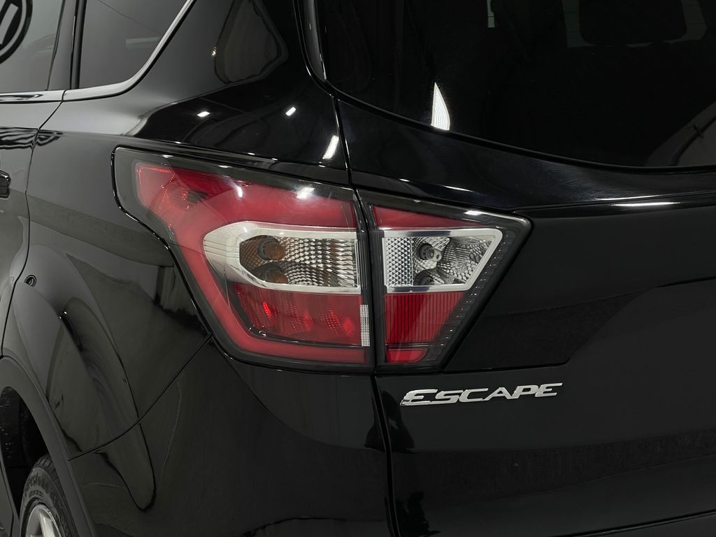 2017 Ford Escape Image 34
