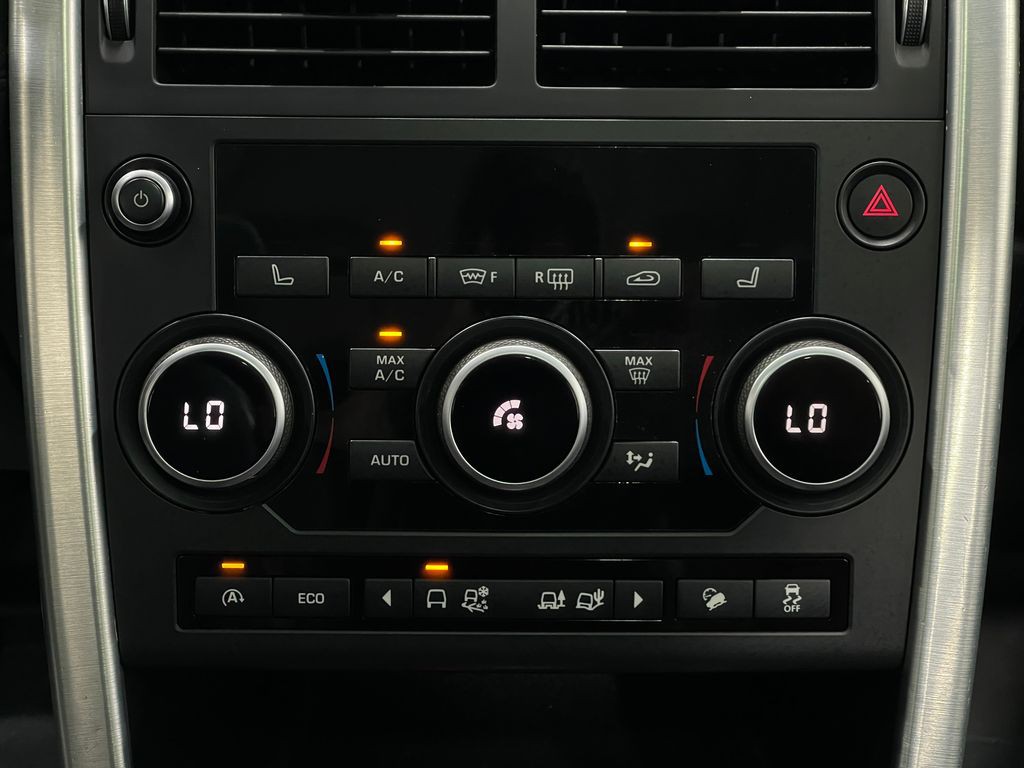 2017 Land Rover Discovery Sport Image 25