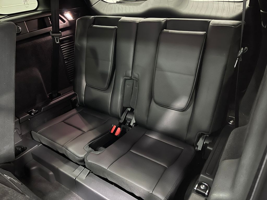 2017 Land Rover Discovery Sport Image 31