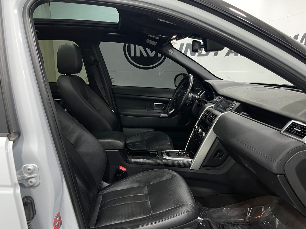 2017 Land Rover Discovery Sport Image 34