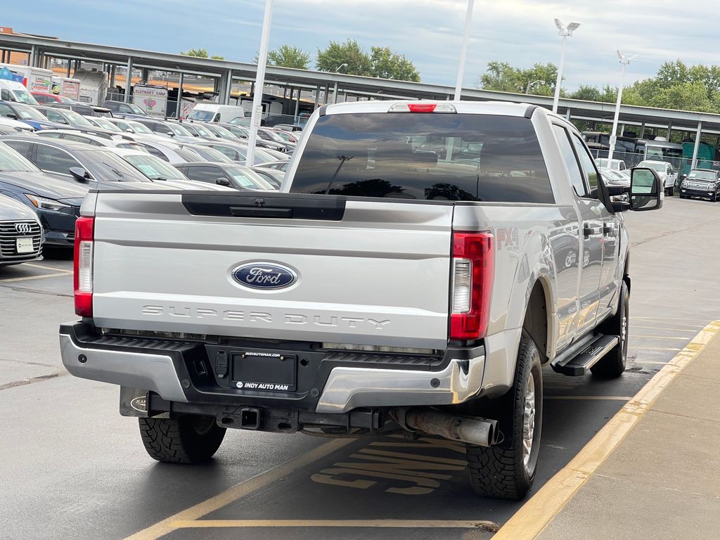 2017 Ford F-250 Image 3