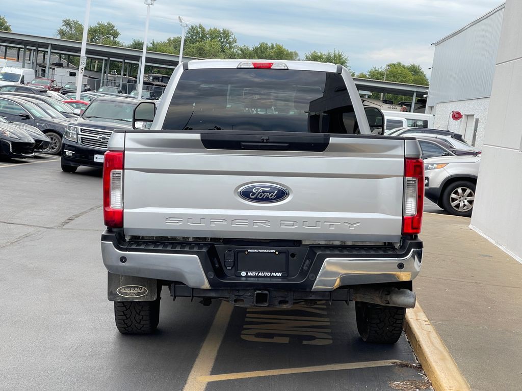 2017 Ford F-250 Image 4