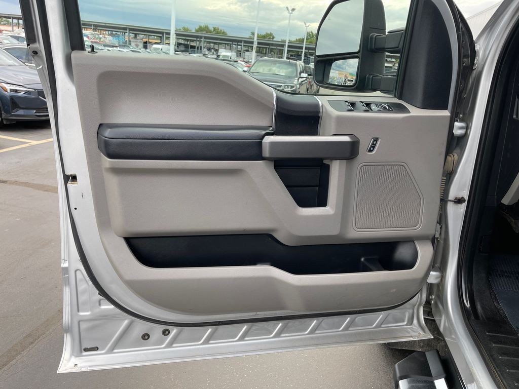 2017 Ford F-250 Image 13