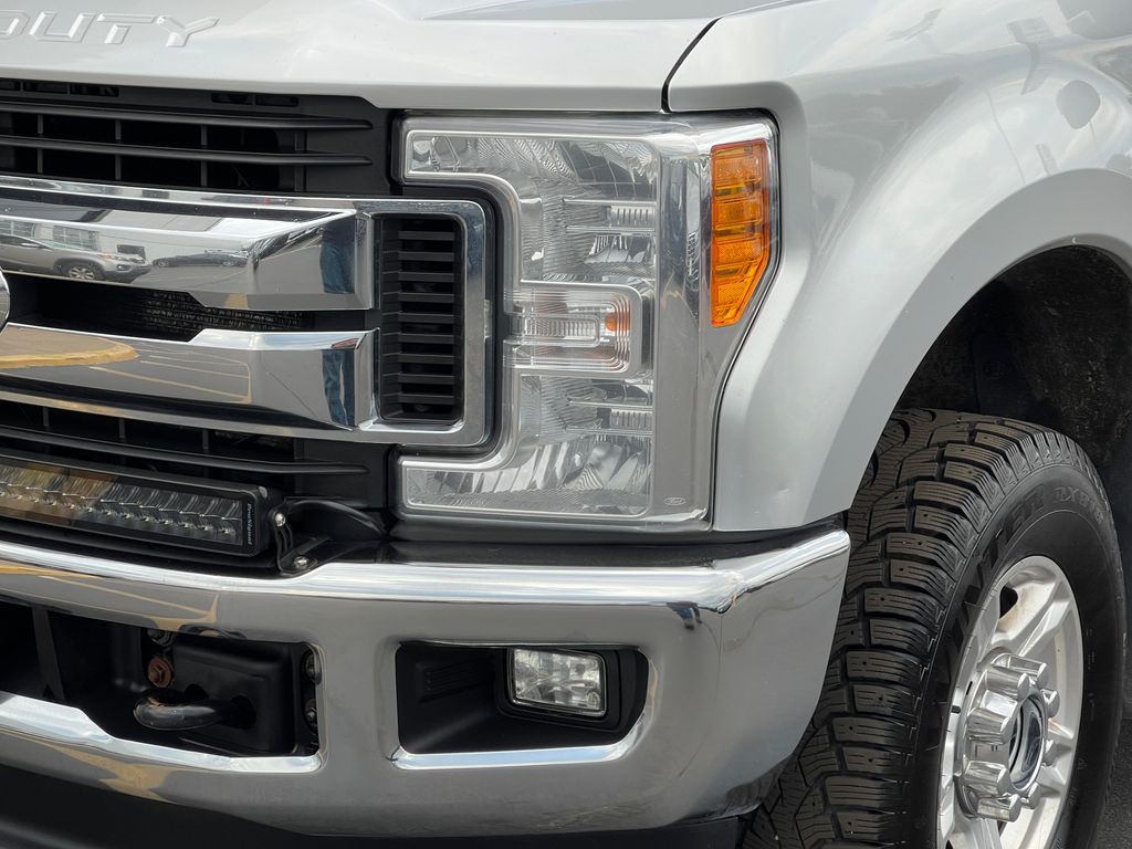 2017 Ford F-250 Image 31