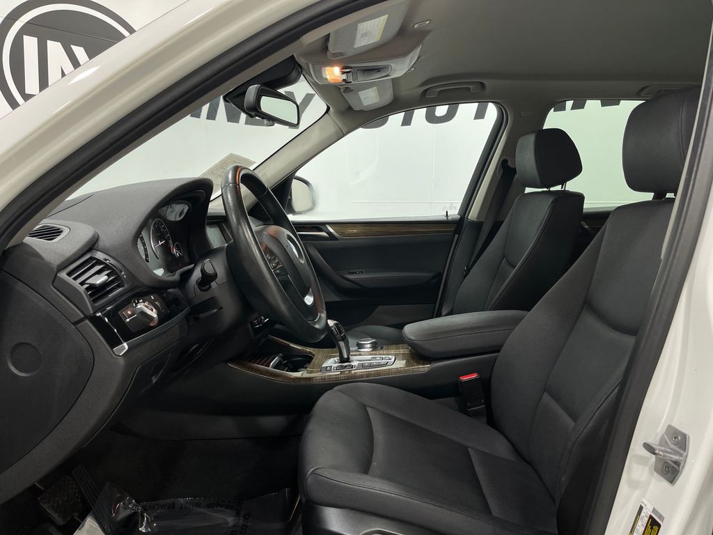 2017 BMW X3 Image 12