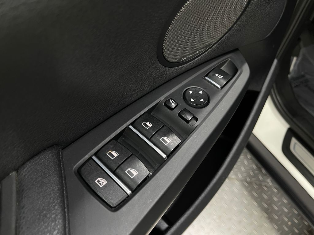 2017 BMW X3 Image 15