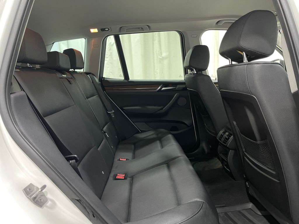 2017 BMW X3 Image 29