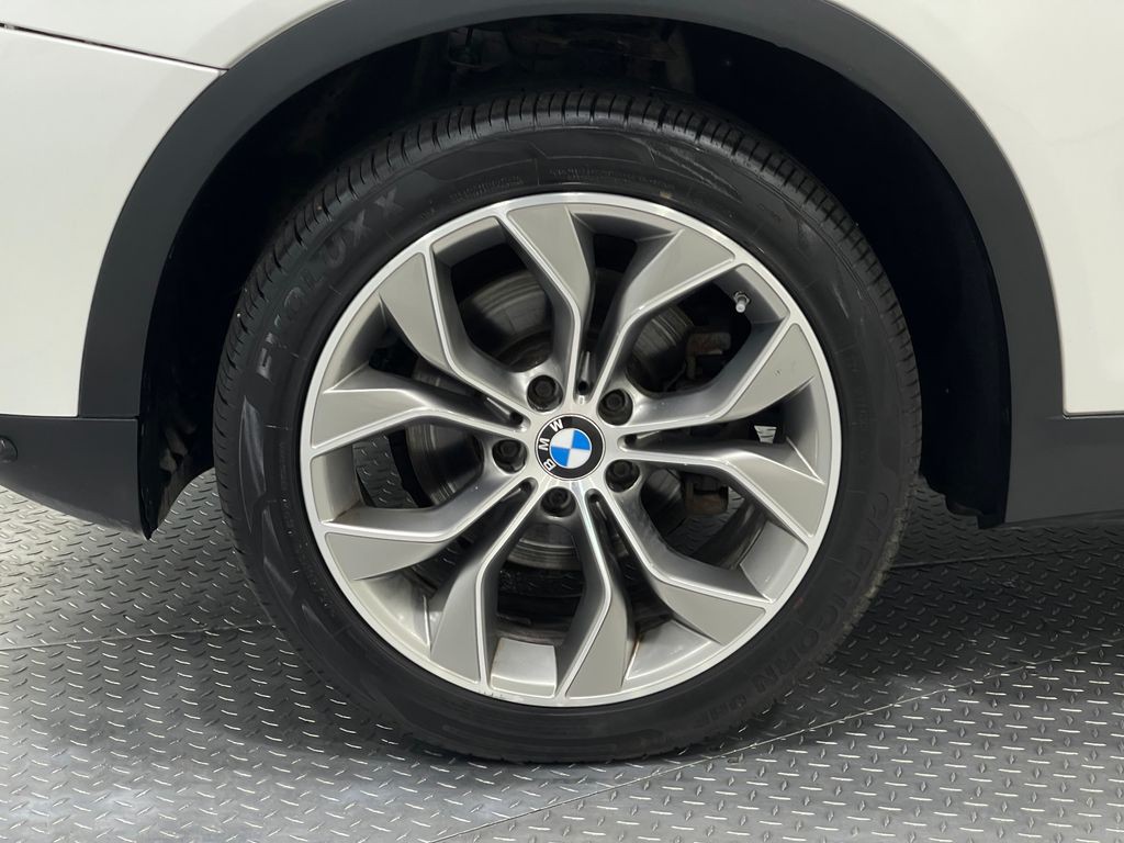 2017 BMW X3 Image 33