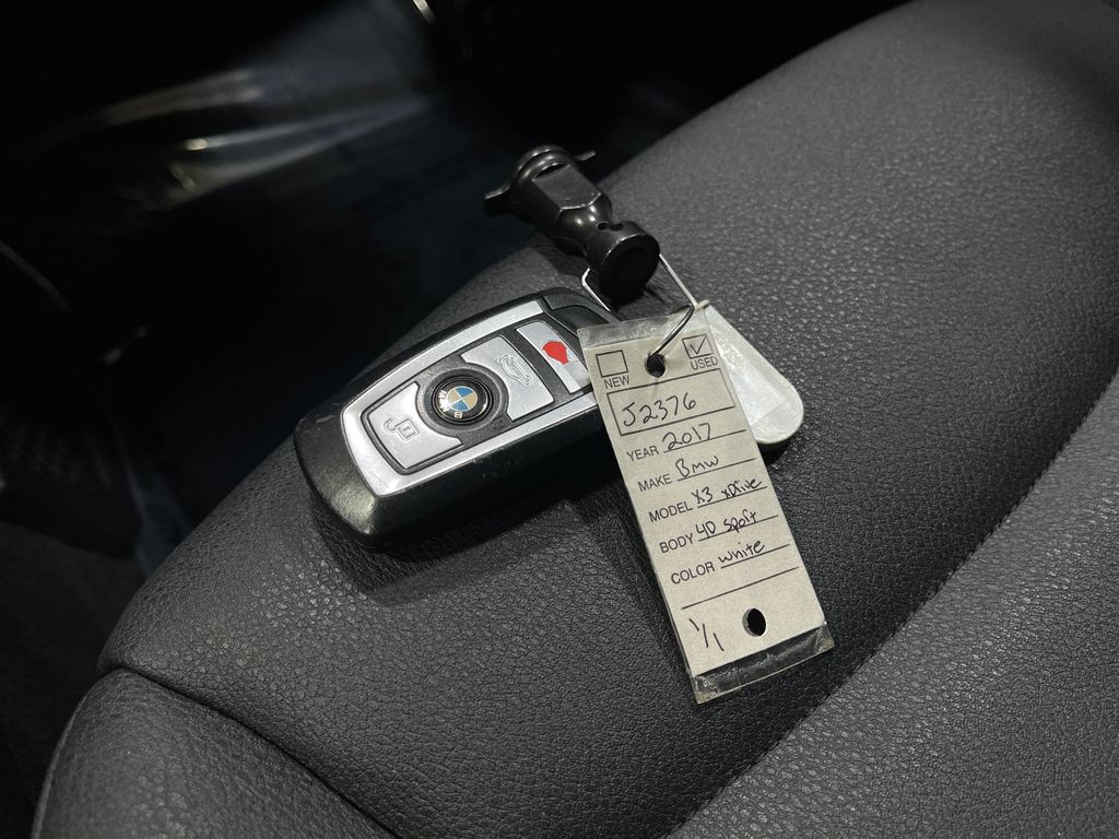 2017 BMW X3 Image 35
