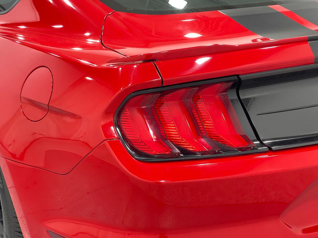 2020 Ford Mustang Image 33