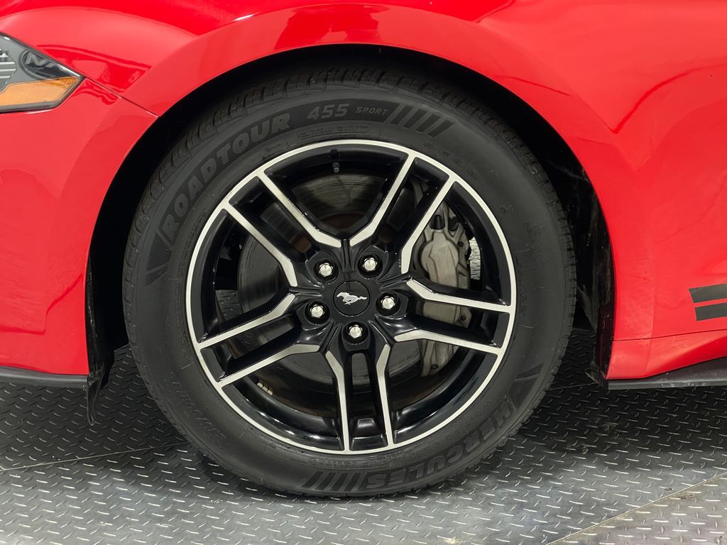 2020 Ford Mustang Image 34