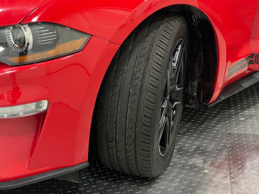2020 Ford Mustang Image 35