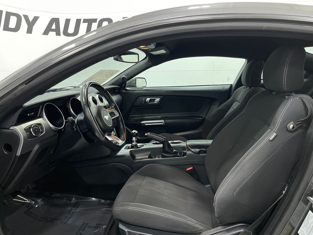 2018 Ford Mustang Image 12