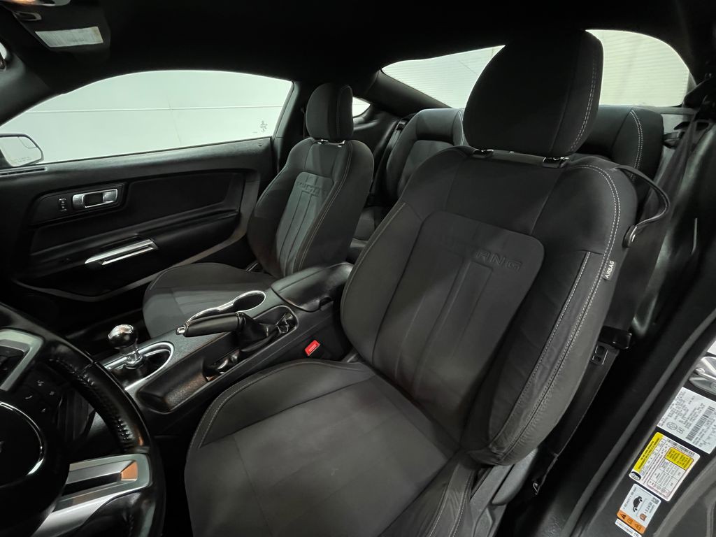 2018 Ford Mustang Image 13