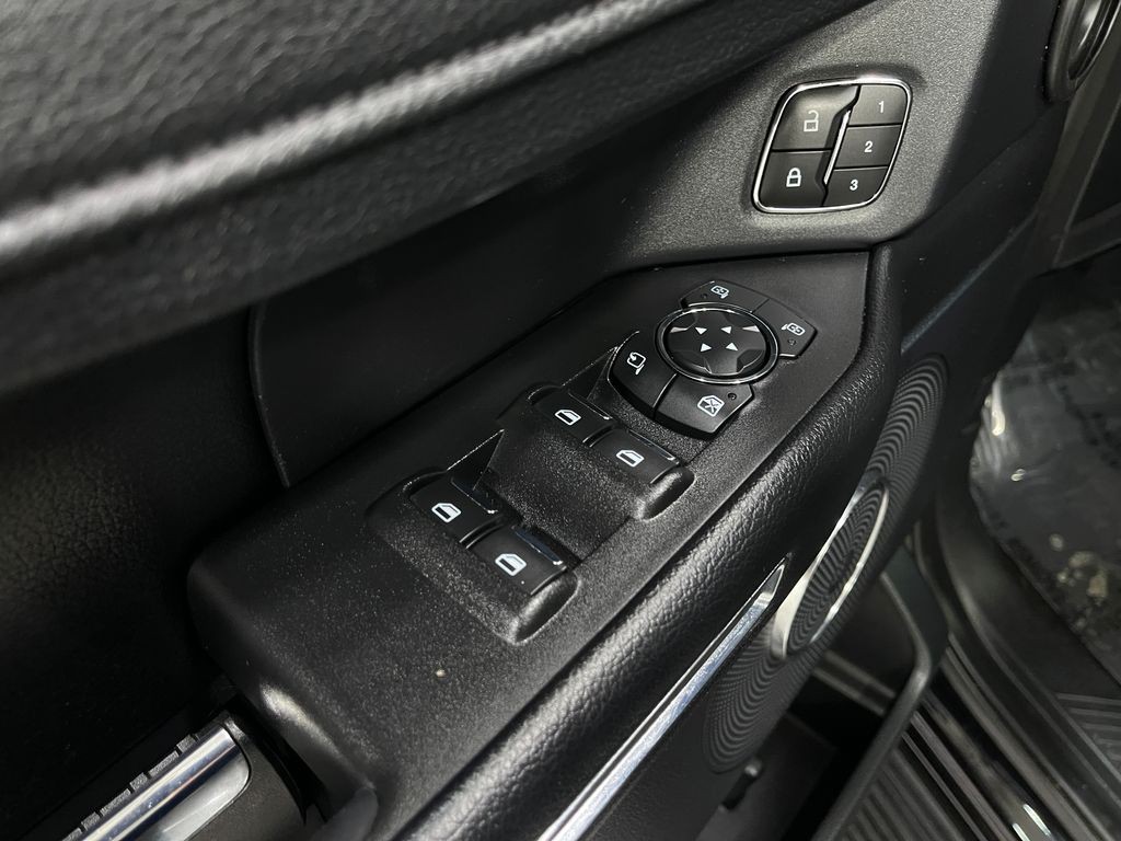 2019 Ford Expedition Image 16