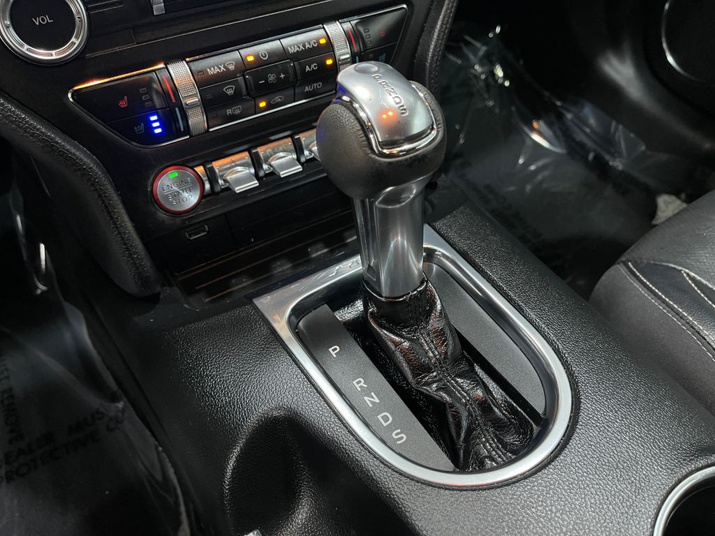 2018 Ford Mustang Image 27