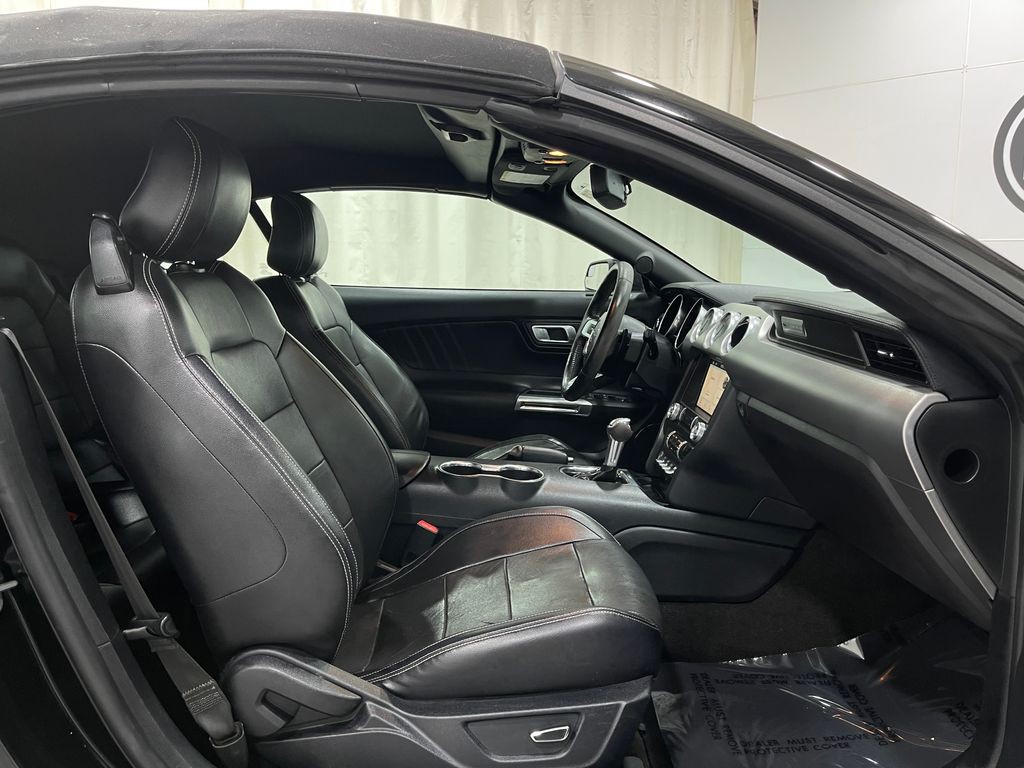2018 Ford Mustang Image 28